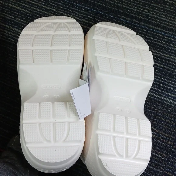 NWT Crocs Stomp Clog Chalk Women Size 9 Men Size 7(209347-0WV) - Picture 5 of 6